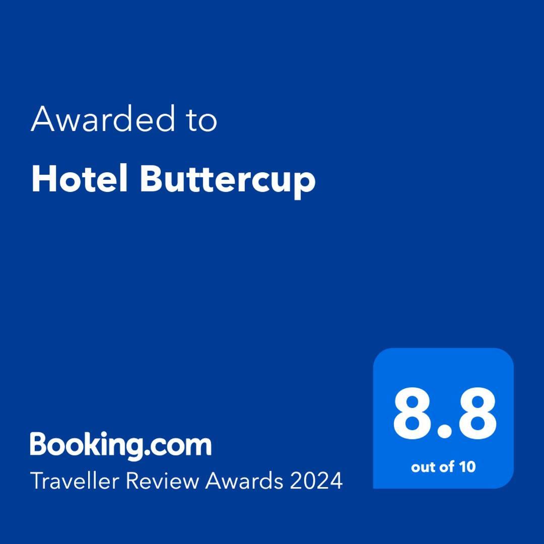 Hotel Buttercup Pokhara Dış mekan fotoğraf