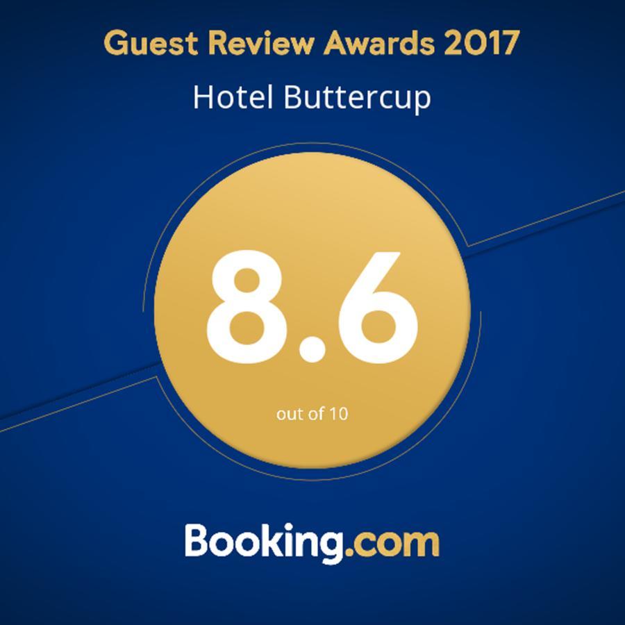 Hotel Buttercup Pokhara Dış mekan fotoğraf